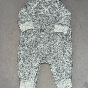 Baby Gap Gray 0-3 Month One Piece